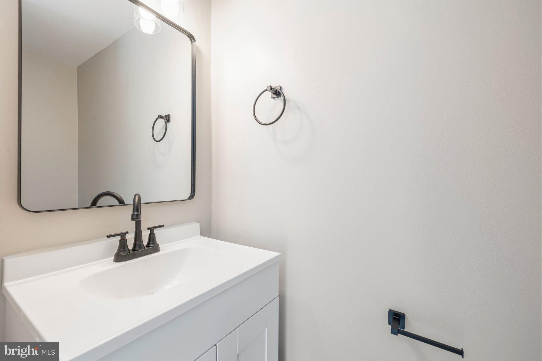 1923 Lyttonsville Road, Unit 1923 Silver Spring, MD 20910 - Photo 39 of 52