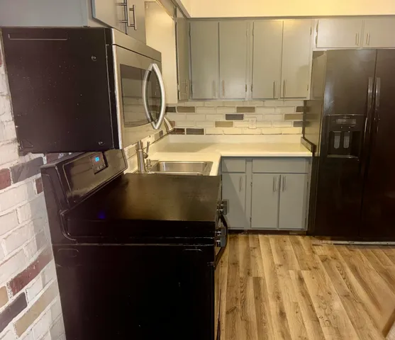 $239,999 | 711 Shawnee Court, Lowell, IN 46356