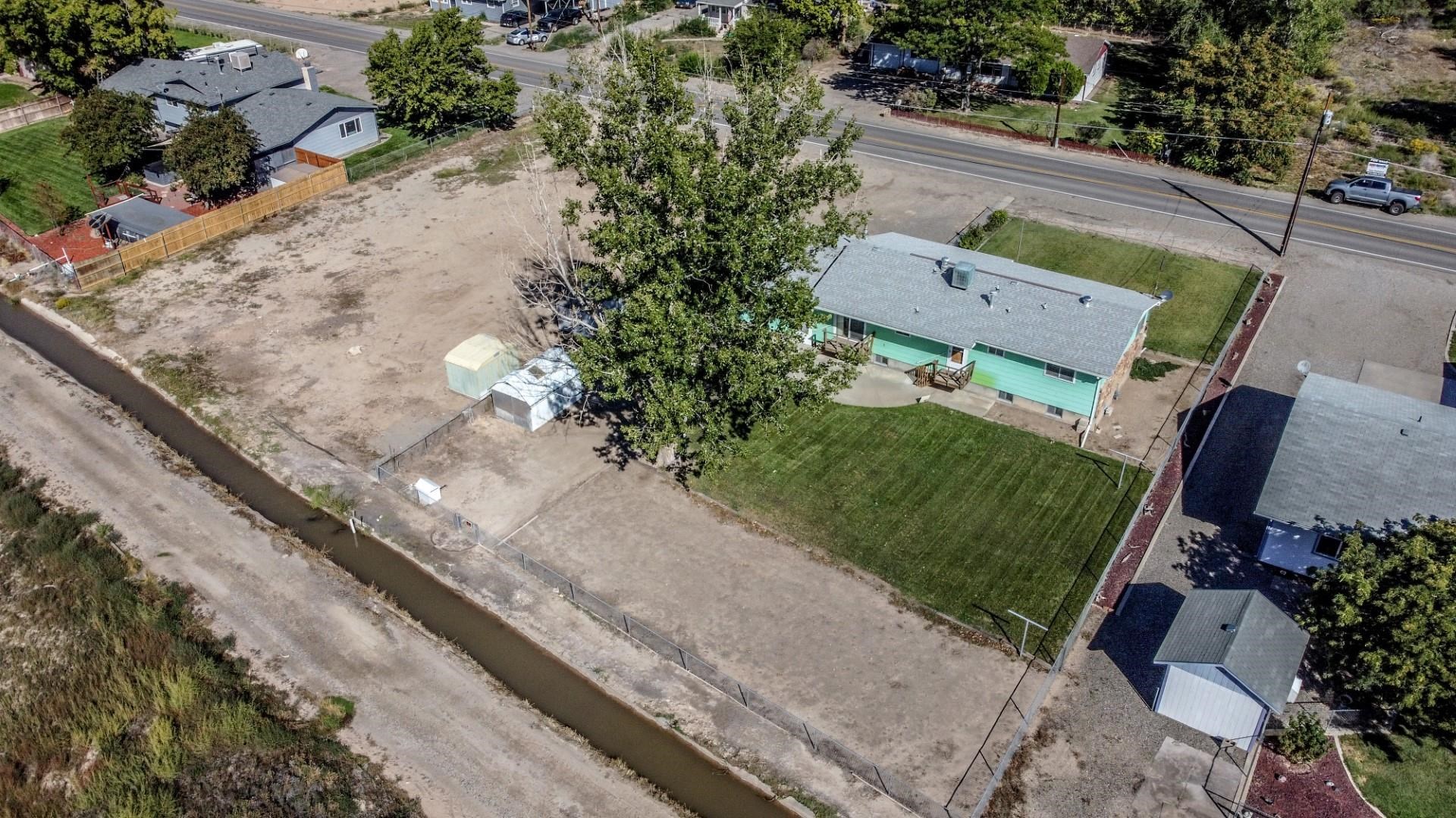 2745 B Road Grand Junction, CO 81503 - Photo 5 of 36 Gallery Image 5
