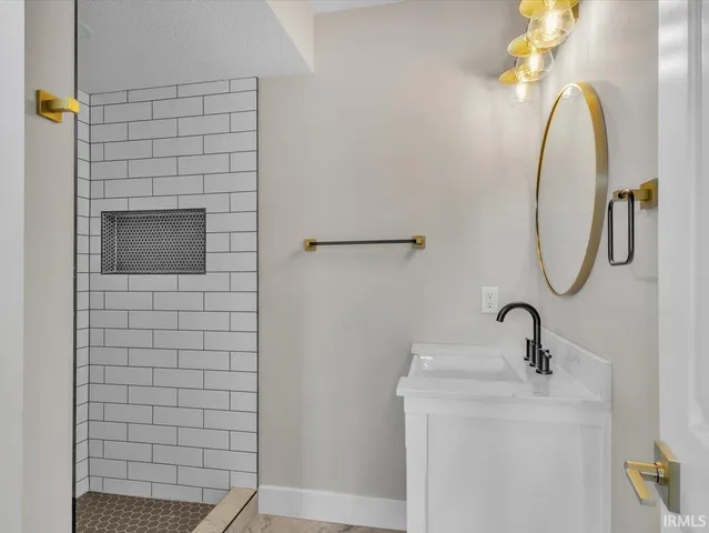 $539,900 | 439 East Wayne Street, Fort Wayne, IN 46802