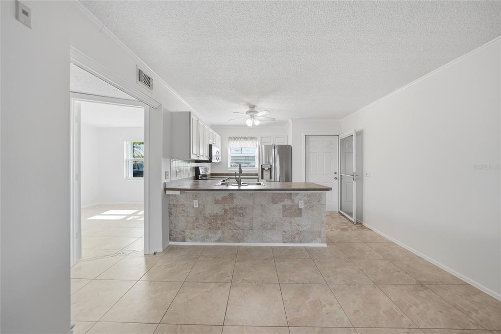 26485 Rampart Boulevard, Unit D4 Punta Gorda, FL 33983 - Photo 11 of 43