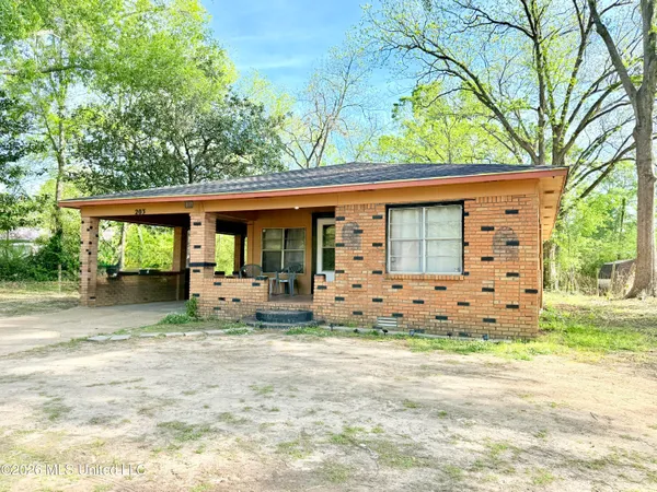 $65,000 | 203 Branch Street, Winona, MS 38967