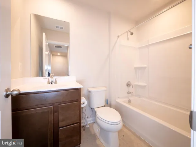 $270,000 | 35 Calais Place, Hedgesville, WV 25427