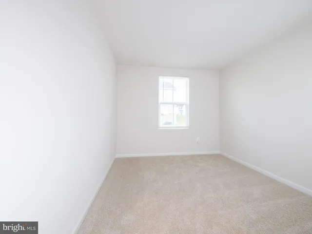 $270,000 | 35 Calais Place, Hedgesville, WV 25427