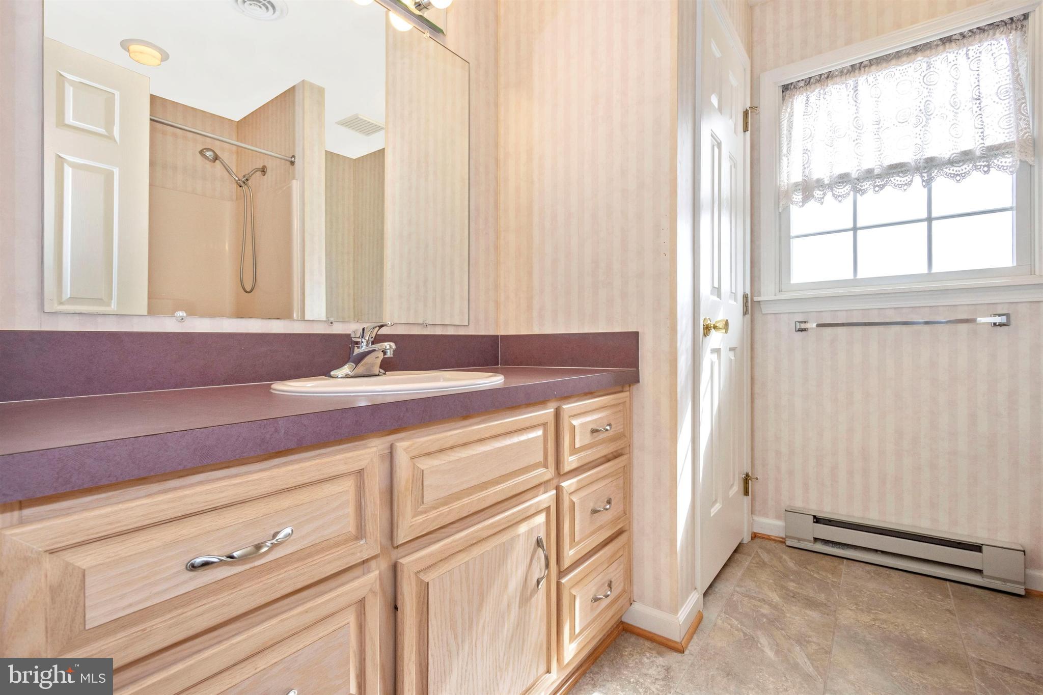 13409 Rabbit Run Terrace Union Bridge, MD 21791 - Photo 27 of 50 Upper Hall Bath