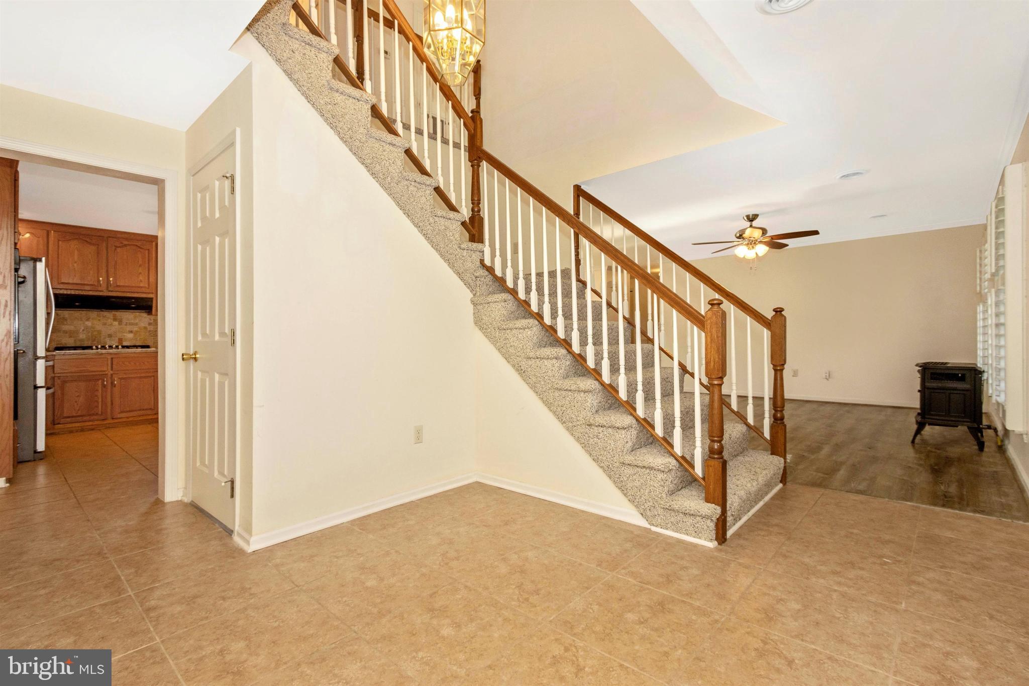 13409 Rabbit Run Terrace Union Bridge, MD 21791 - Photo 4 of 50 Foyer