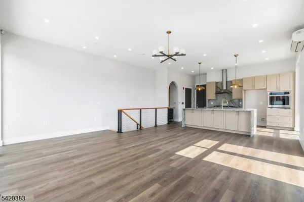 $4,500 | 21 Lincoln Park, Unit 400, Newark, NJ 07102