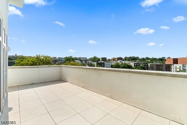 $4,500 | 21 Lincoln Park, Unit 400, Newark, NJ 07102