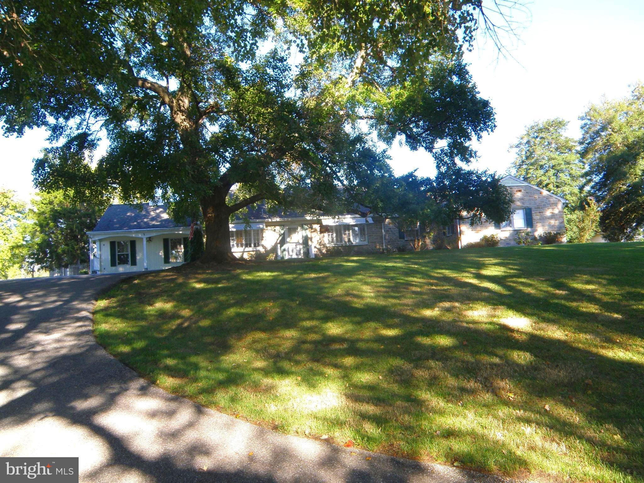 3855 Wayson Road Davidsonville, MD 21035 - Photo 2 of 27 Ample Off-Street Parking