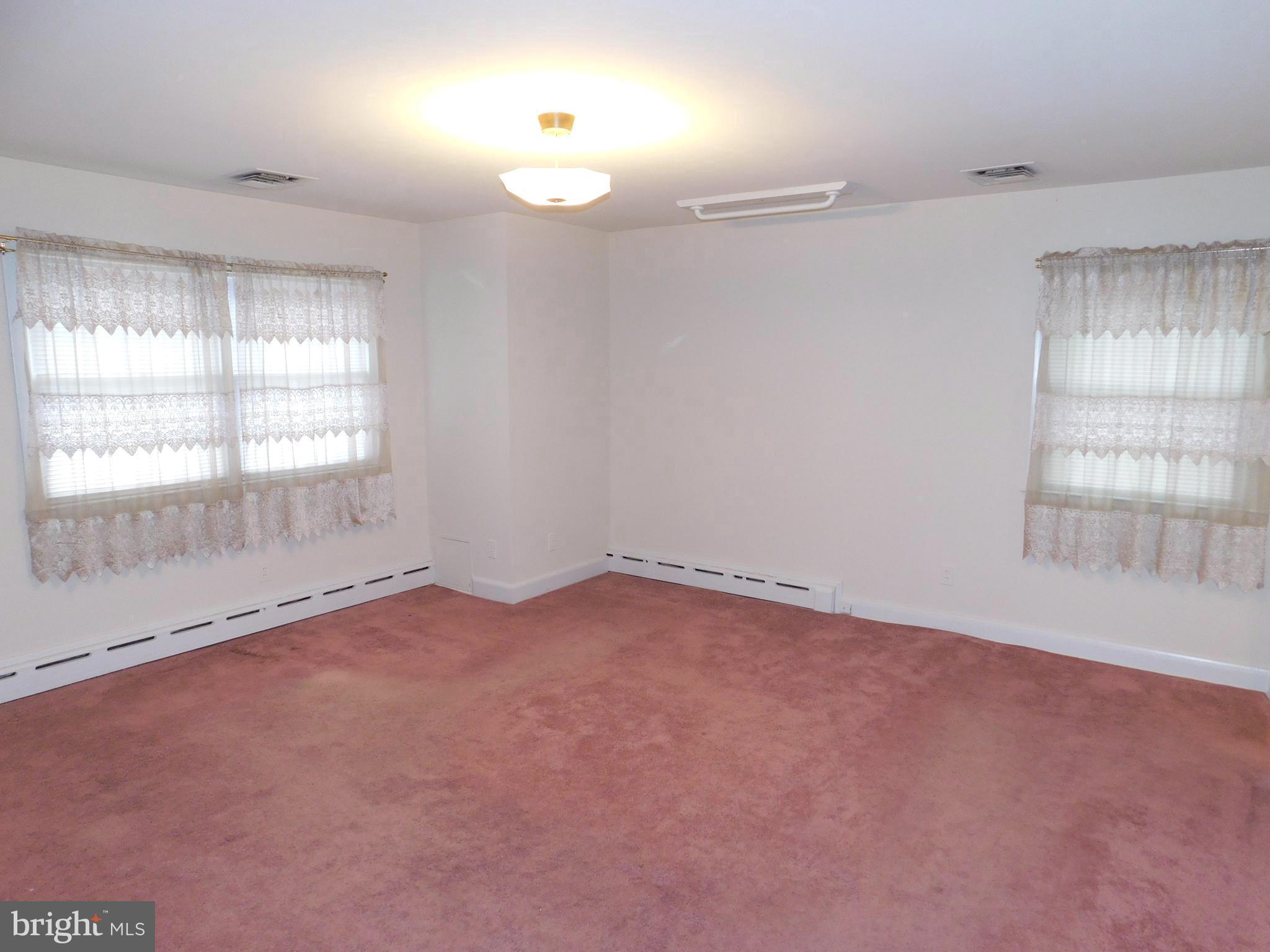 3855 Wayson Road Davidsonville, MD 21035 - Photo 13 of 27 Main Level 2nd Master Suite w/ HW's Under Carpet