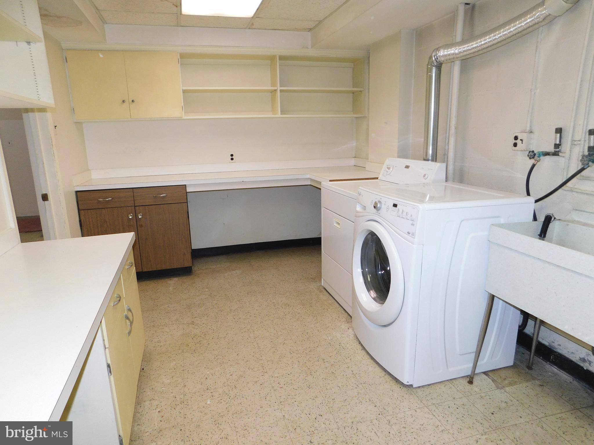 3855 Wayson Road Davidsonville, MD 21035 - Photo 22 of 27 Spacious Laundry Room