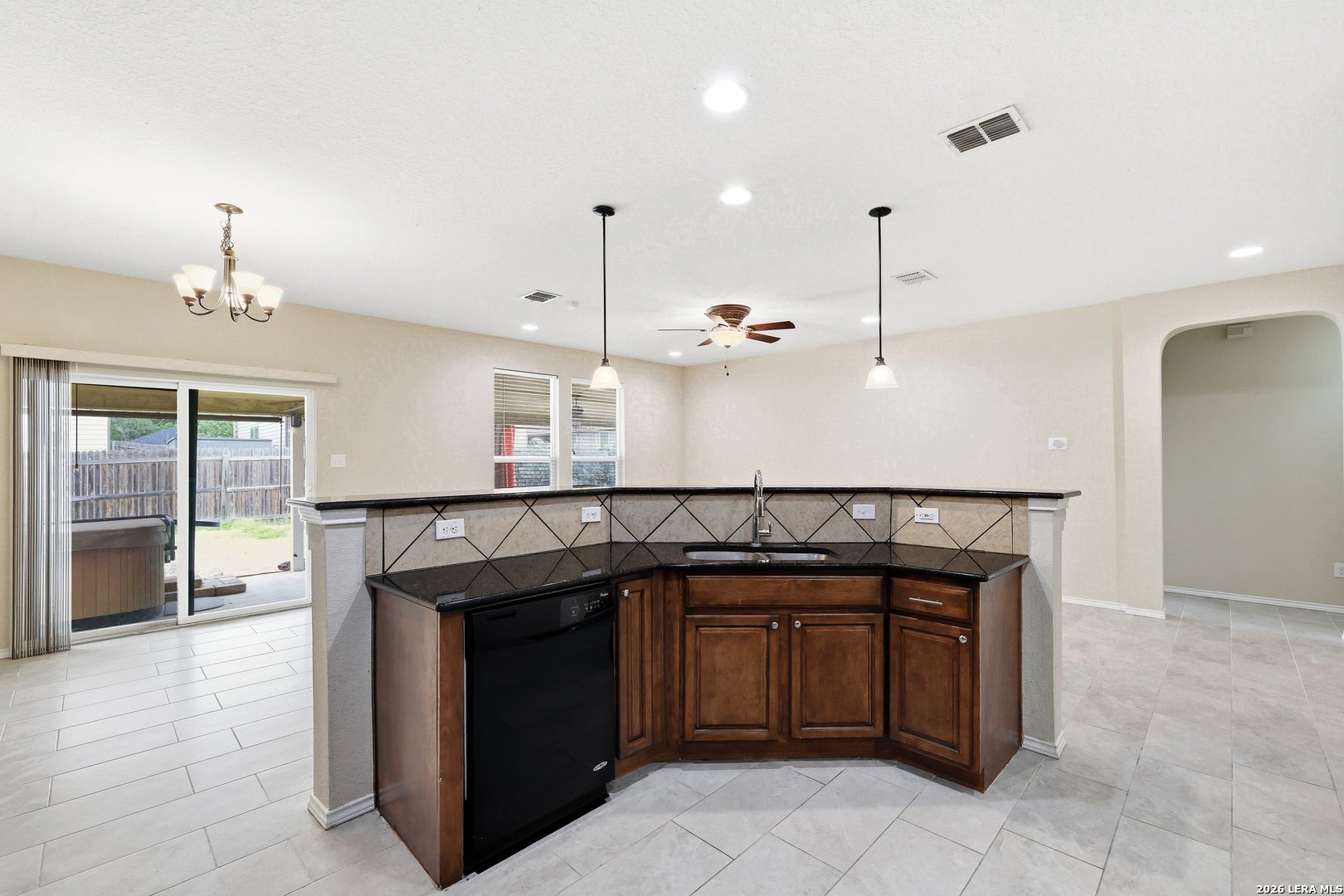 9911 Copper Rise Converse, TX 78109 - Photo 11 of 24