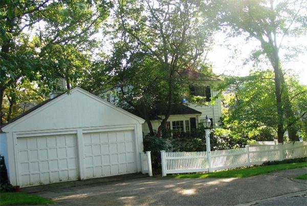 289 Hillcrest Road Needham, MA 02492 - Photo 3 of 6 Gallery Image 3