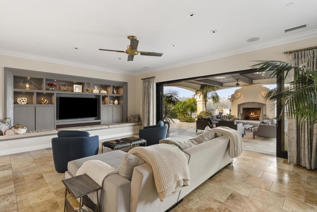 6152 Avenida Del Duque Rancho Santa Fe, CA 92091 - Photo 5 of 32