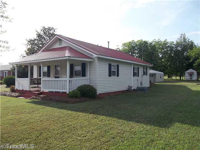 1525 Helmstetler Road Lexington, NC 27295 - Photo 1 of 11 Exterior Front.