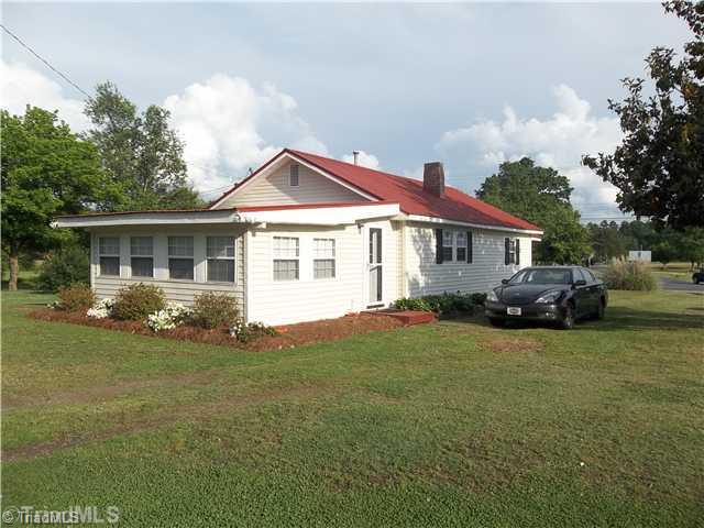 1525 Helmstetler Road Lexington, NC 27295 - Photo 3 of 11 Exterior Front.