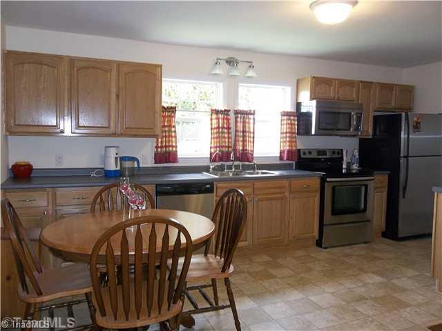 1525 Helmstetler Road Lexington, NC 27295 - Photo 4 of 11 Kitchen.