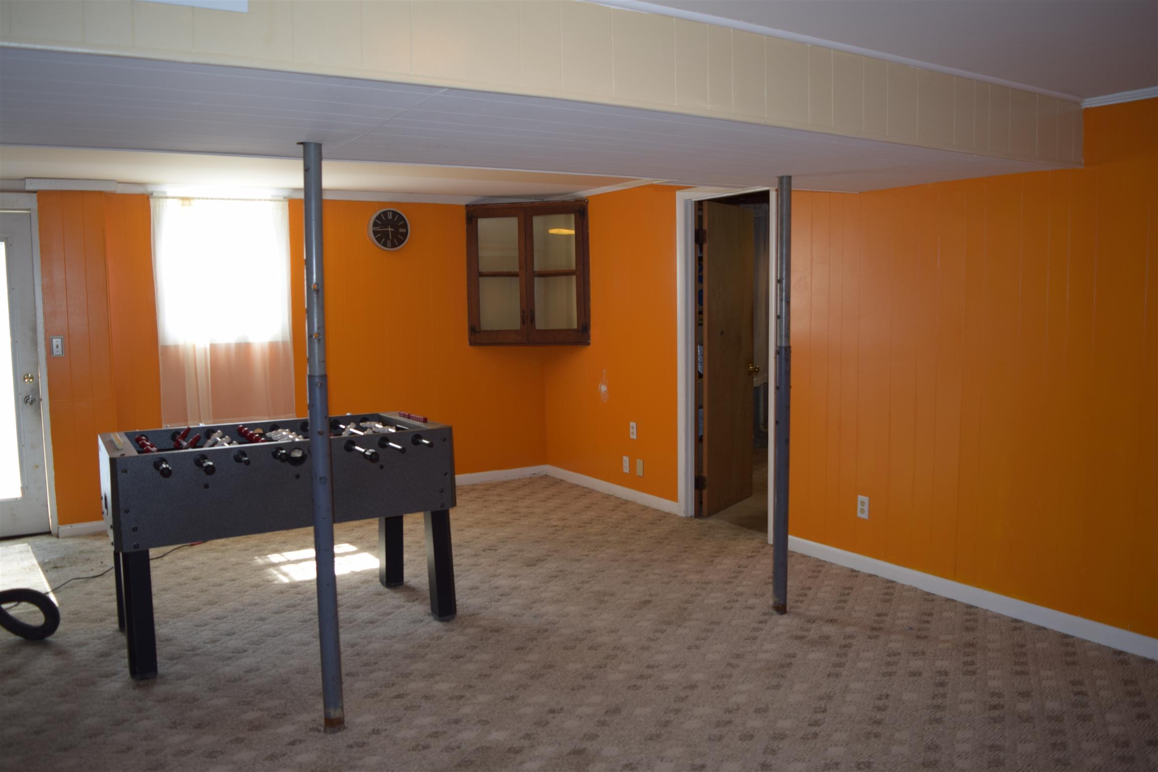 100 Towering Oaks Road Tennessee Ridge, TN 37178 - Photo 14 of 16 a room that has a window and chair
