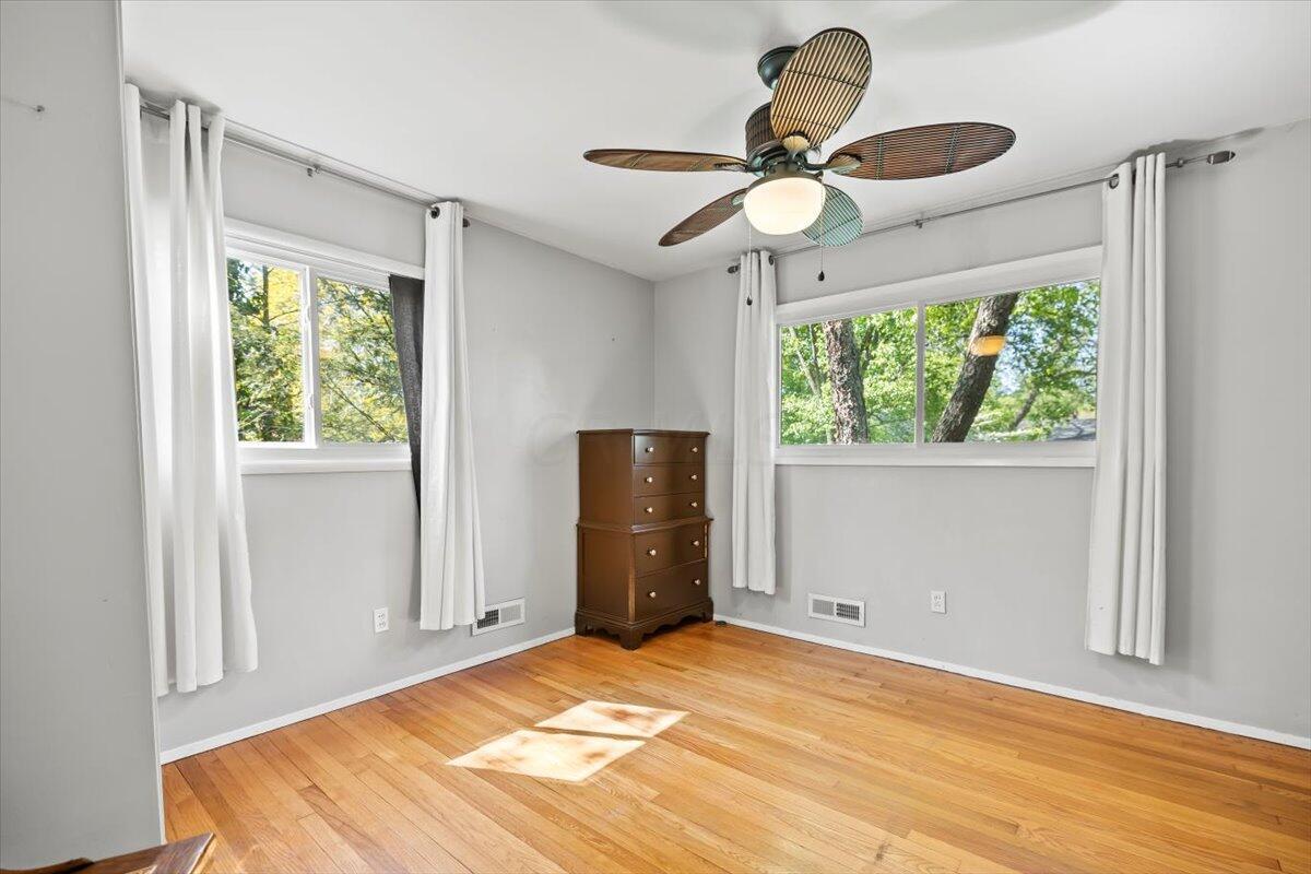 2741 Zollinger Road Columbus, OH 43221 - Photo 24 of 42 25-Bedroom 2