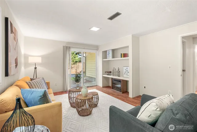 $860,000 | 19541 129th Court Northeast, Bothell, WA 98011