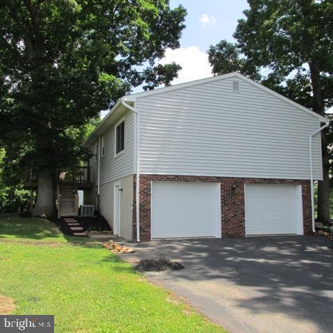 385 West Ridge Road Elizabethtown, PA 17022 - Photo 31 of 33 a house that has a tree in front of it