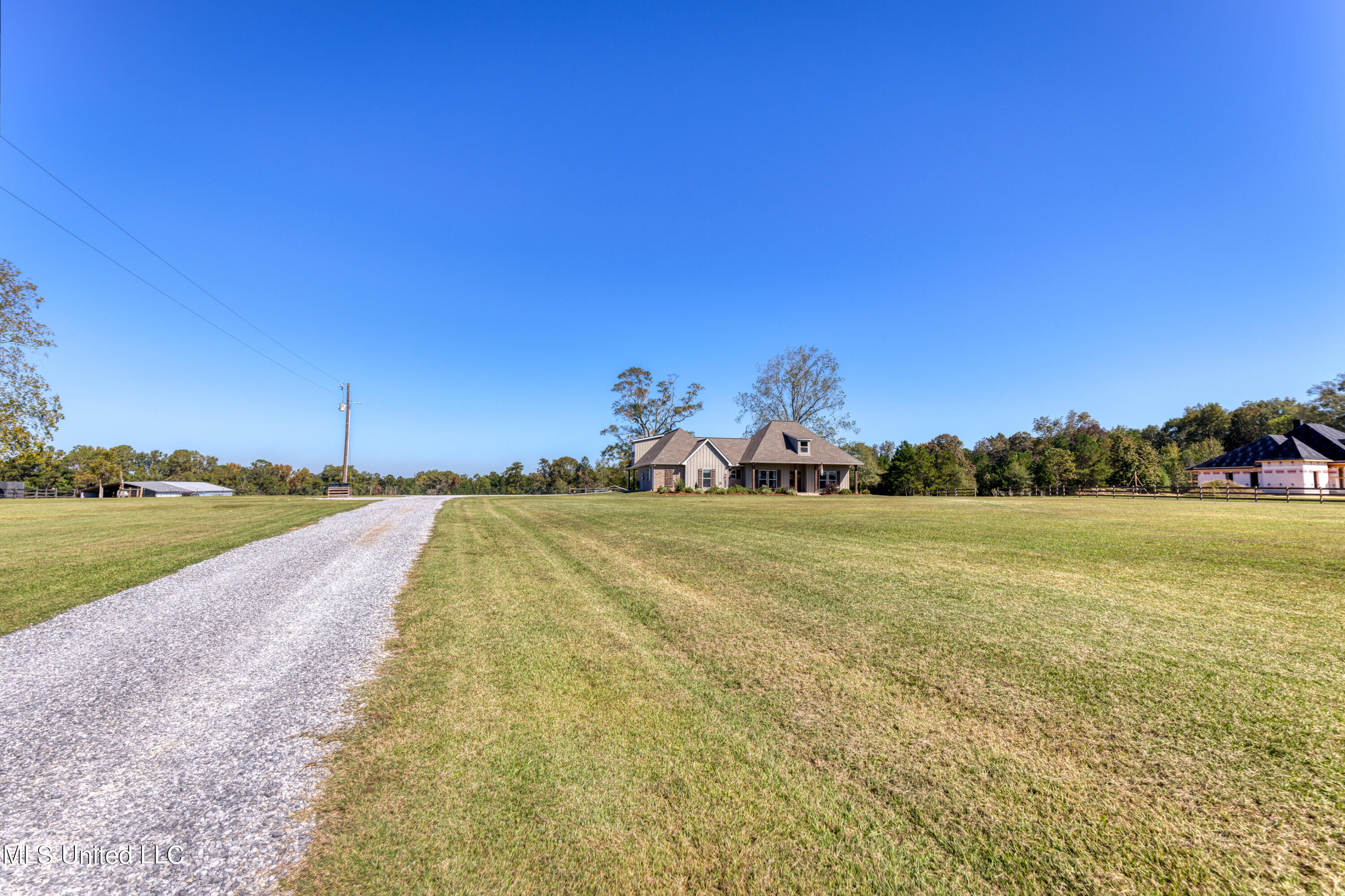 669 Burgetown Road Carriere, MS 39426 - Photo 4 of 40 669BurgetownRd-3