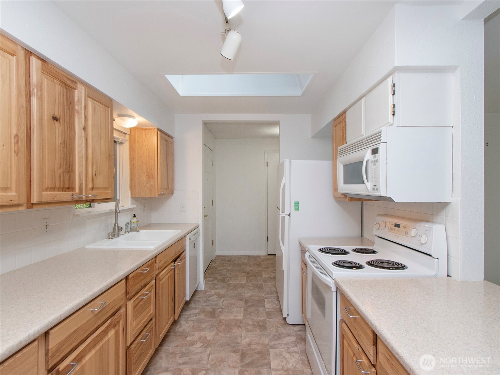 1283 Gasman Road Port Angeles, WA 98362 - Photo 13 of 40