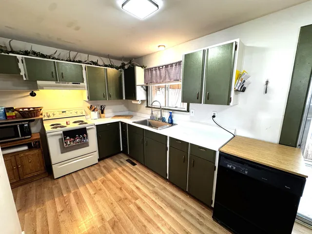 $240,000 | 3072 Alta Vista Road, Torrington, WY 82240