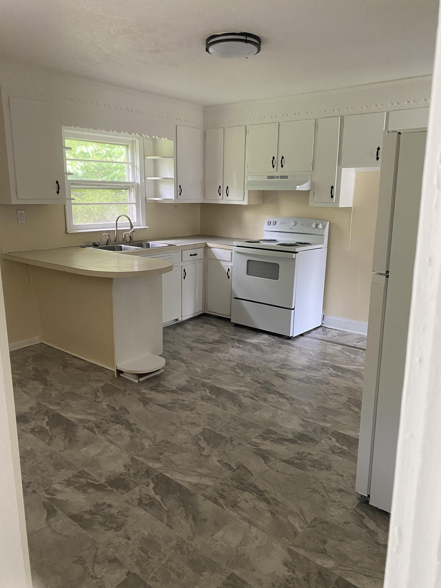 222 Banner Street Danville, VA 24541 - Photo 5 of 8 222 Banner Street 5