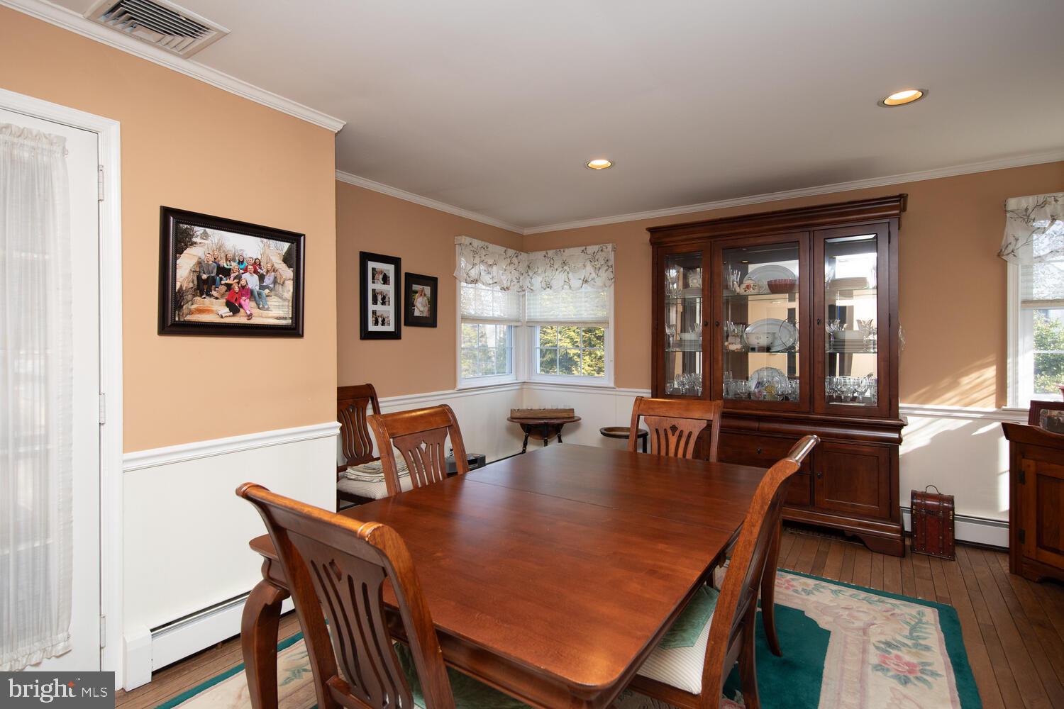 2332 Boyd Road Huntingdon Valley, PA 19006 - Photo 5 of 33