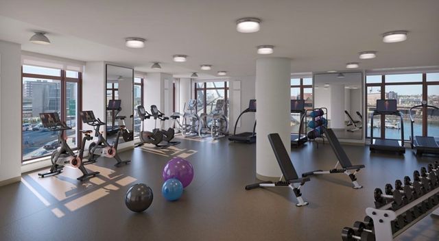 $668,000 | 100 Lovejoy Place, Unit 5L, Boston, MA 02114