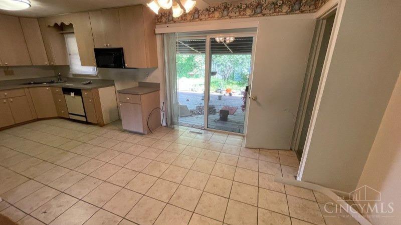 4672 Blue Jacket Road Cincinnati, OH 45244 - Photo 9 of 23 Gallery Image 9