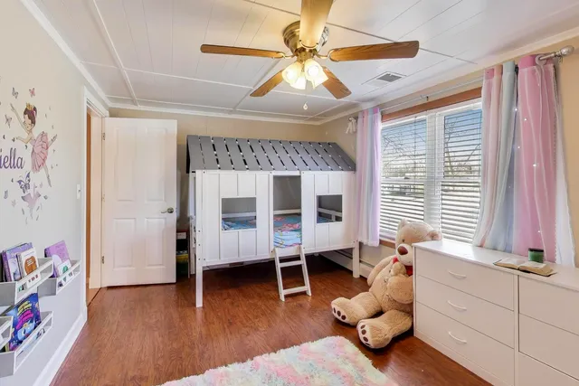 $470,000 | 29 Iowa Avenue, Addison, IL 60101