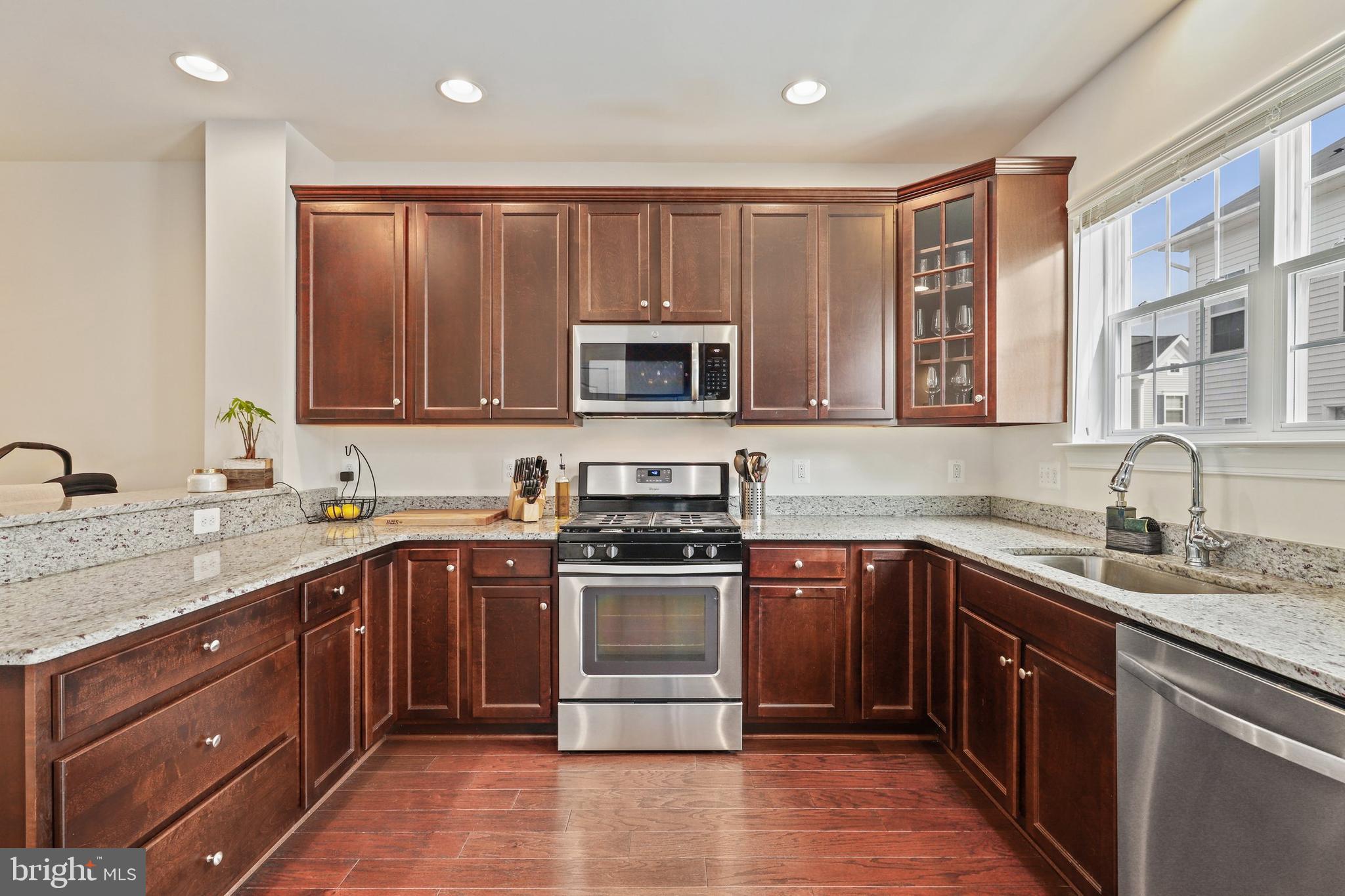 7415 Riding Meadow Way Manassas, VA 20111 - Photo 4 of 24 Gallery Image 4