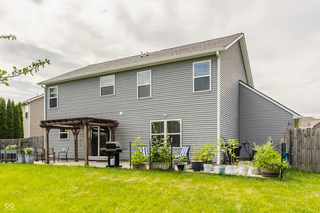 $325,000 | 10122 Sedgehill Drive, Indianapolis, IN 46239