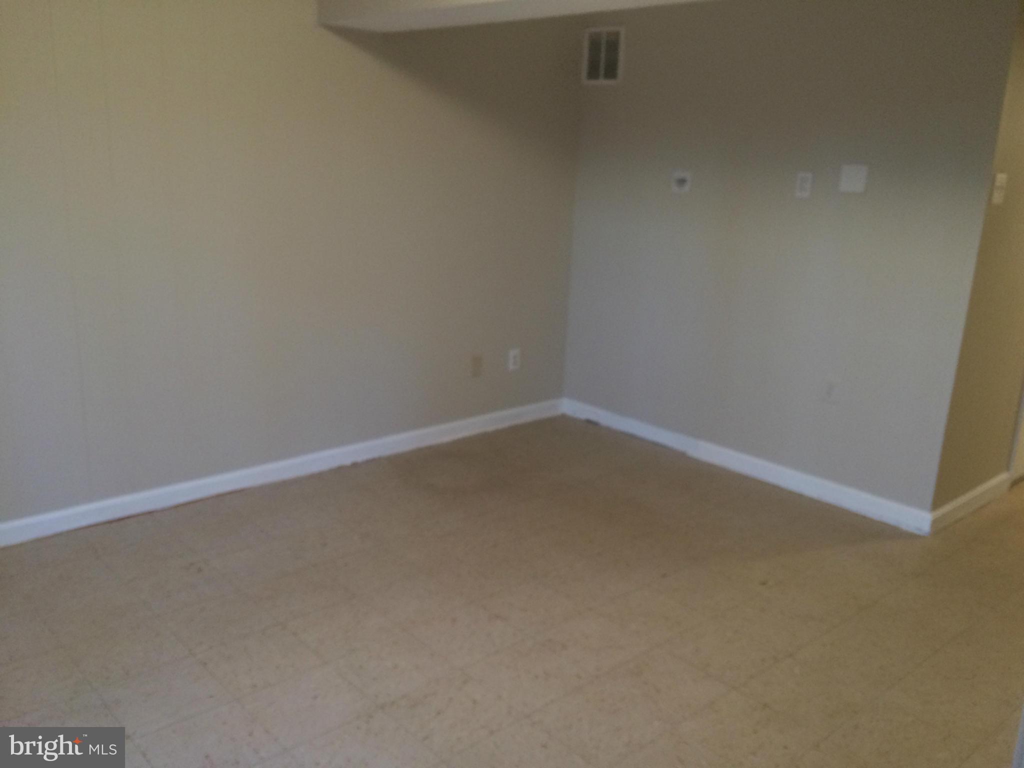 8327 Windfall Road Springfield, VA 22153 - Photo 10 of 16 Interior (General)