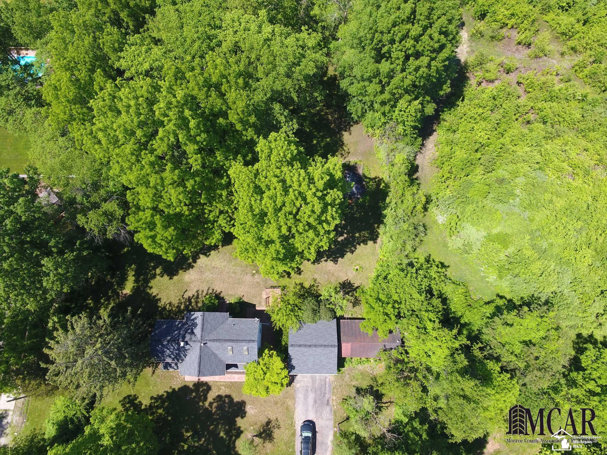 11646 Wells Road Petersburg, MI 49270 - Photo 2 of 24 21460004-1.JPG
