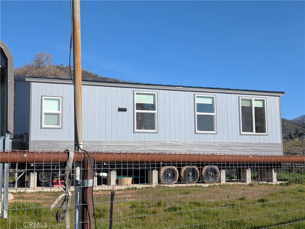 4103 Triangle Road Mariposa, CA 95338 - Photo 17 of 39 a front view of a building