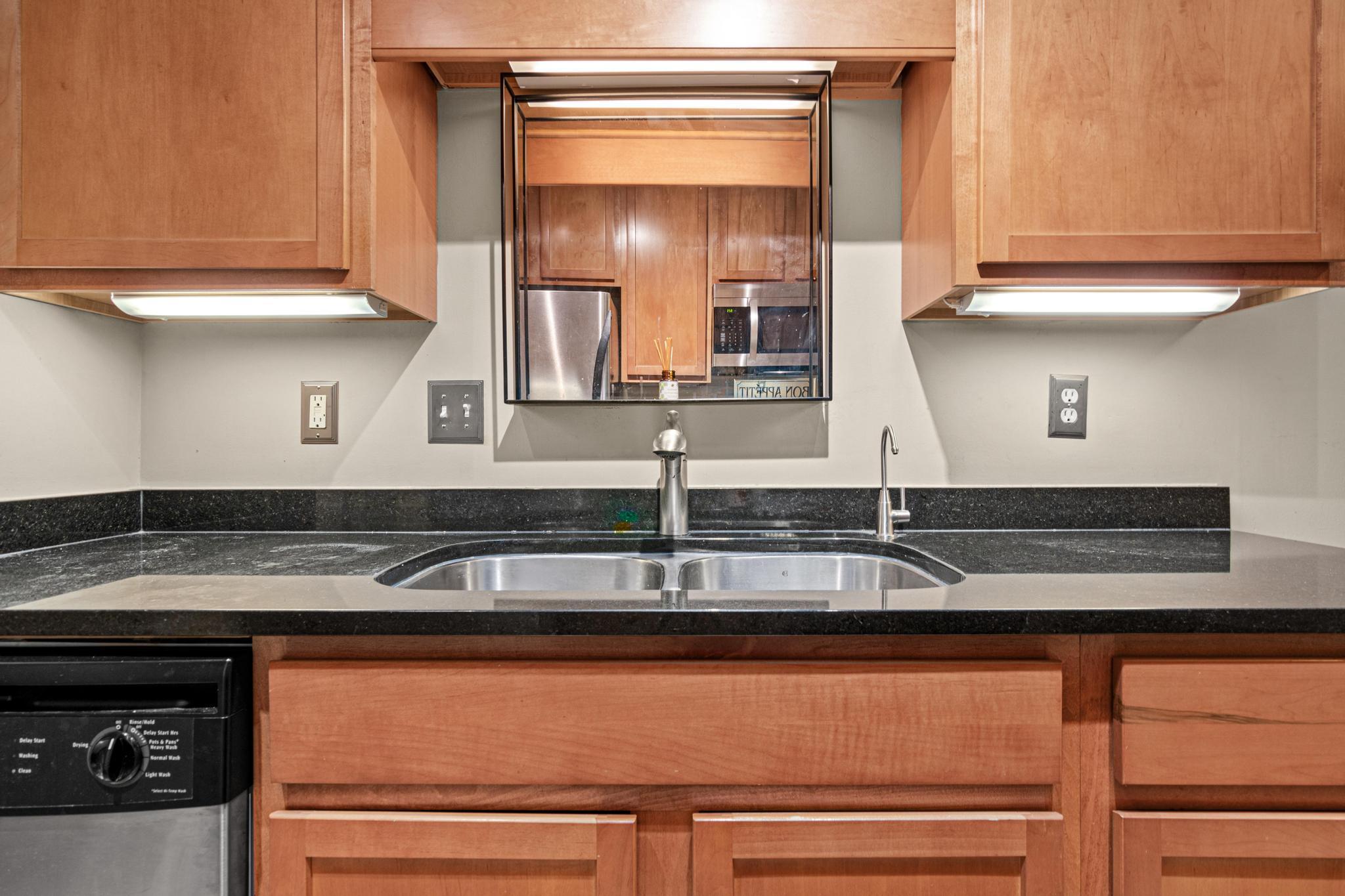 520 Ridgewood Avenue, Unit 3 Minneapolis, MN 55403 - Photo 8 of 15