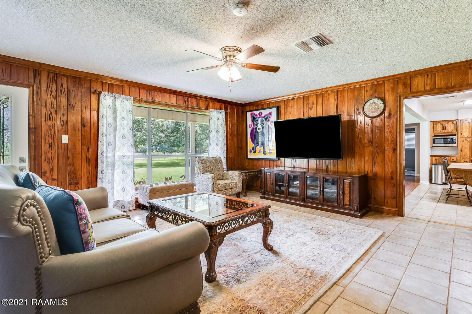 404 Maryview Farm Road Lafayette, LA 70507 - Photo 11 of 33 Living Room
