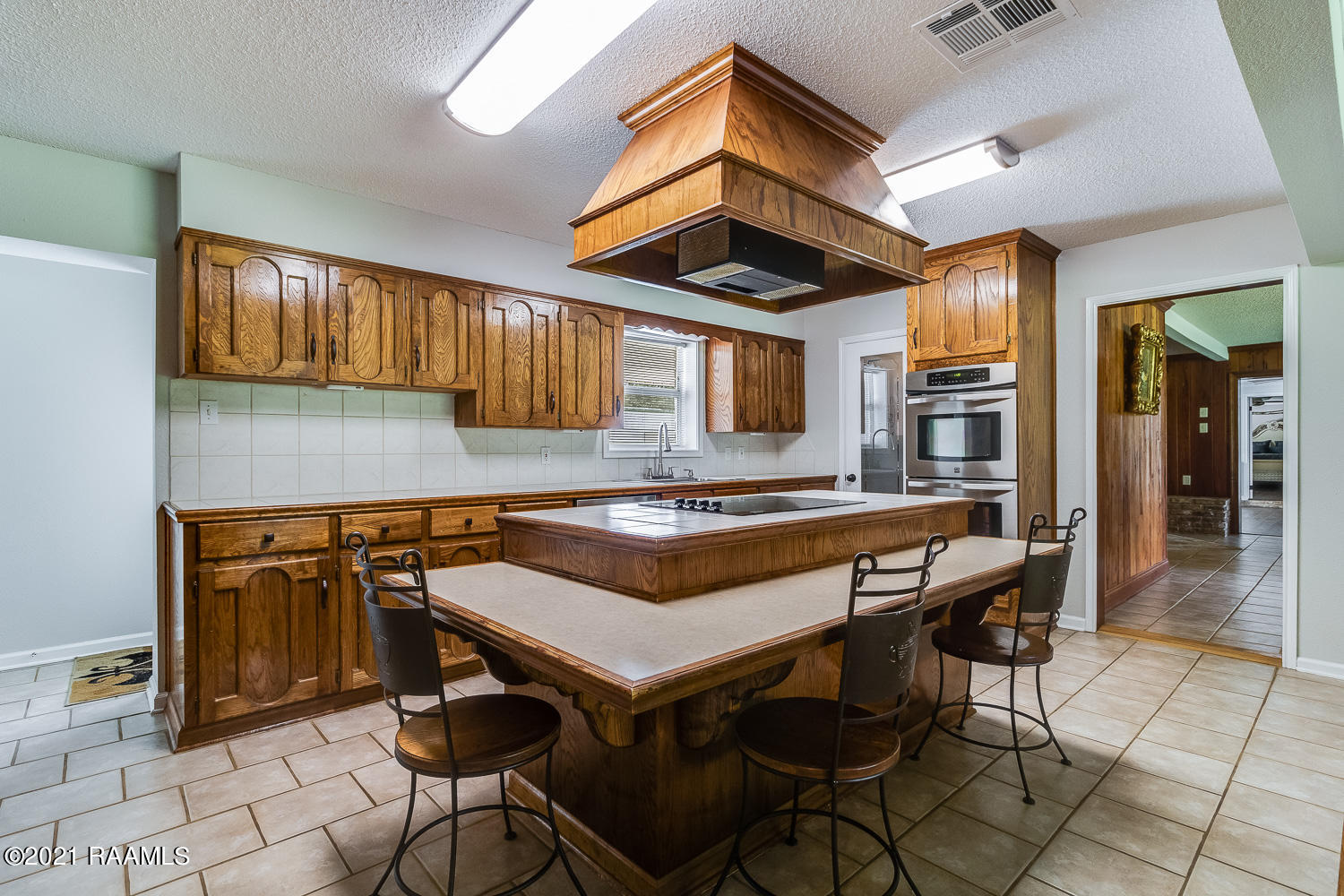 404 Maryview Farm Road Lafayette, LA 70507 - Photo 13 of 33 Kitchen/Snack Bar