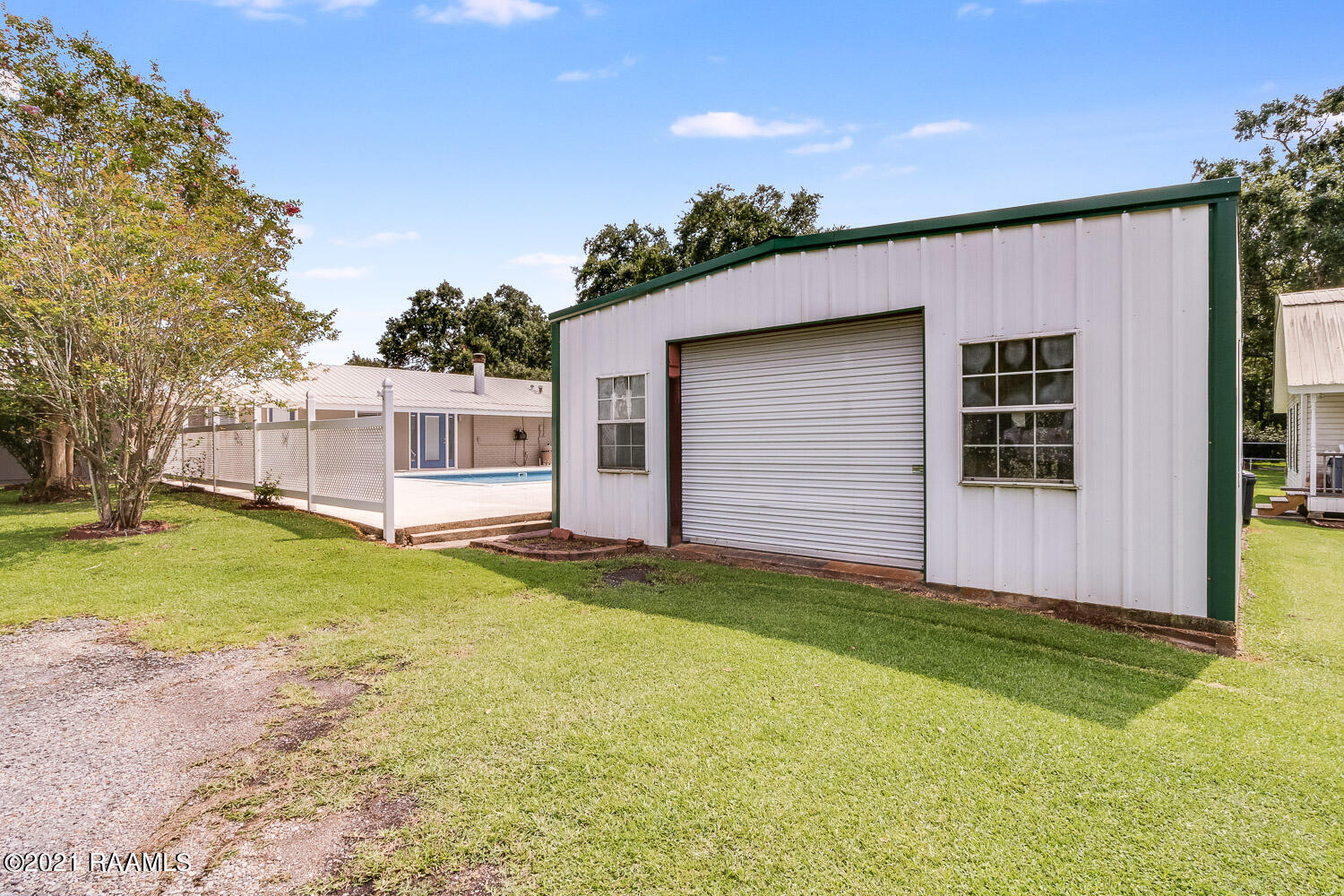 404 Maryview Farm Road Lafayette, LA 70507 - Photo 25 of 33 Work Shop to Pool