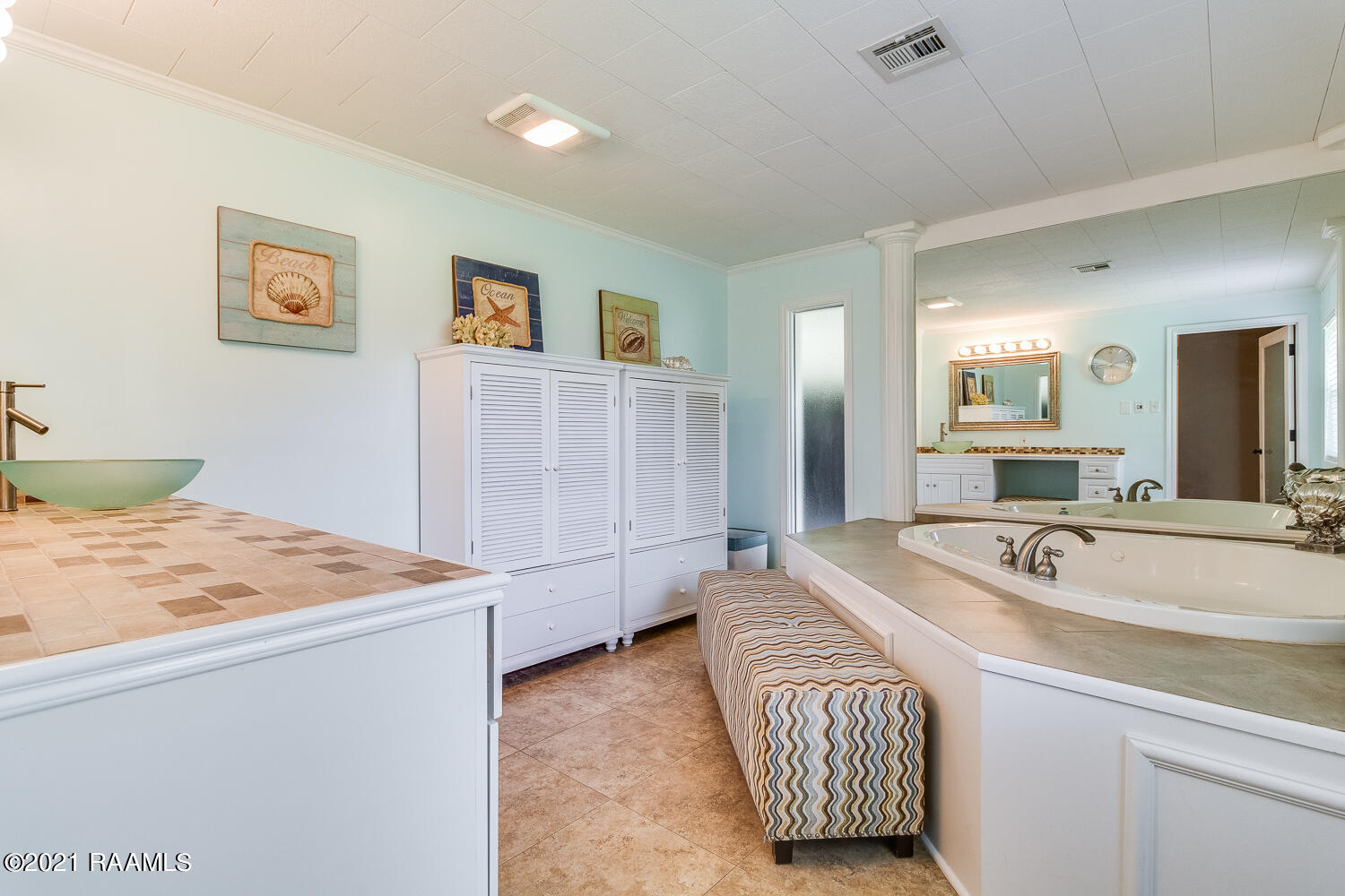 404 Maryview Farm Road Lafayette, LA 70507 - Photo 4 of 33 Master Bath