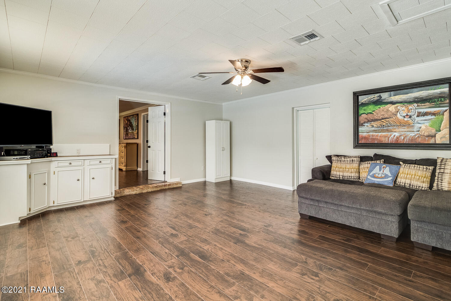 404 Maryview Farm Road Lafayette, LA 70507 - Photo 8 of 33 Den/Family Room