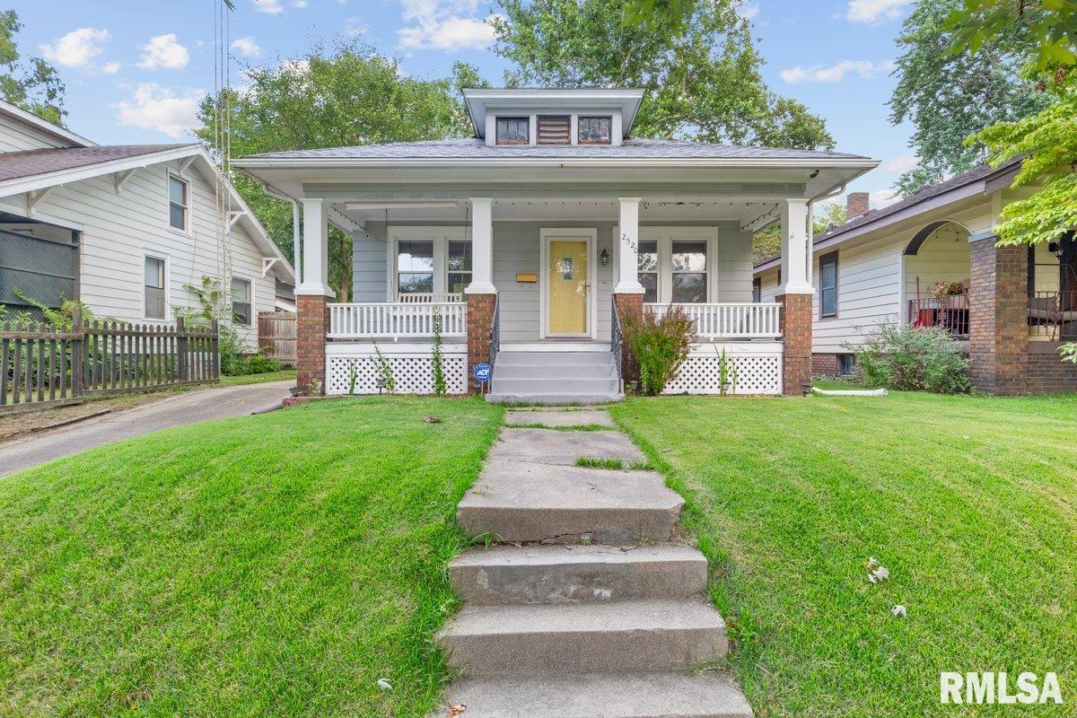 2520 South 10th Street Springfield, IL 62703 - Photo 2 of 44