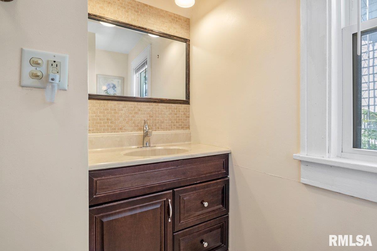 2520 South 10th Street Springfield, IL 62703 - Photo 28 of 44