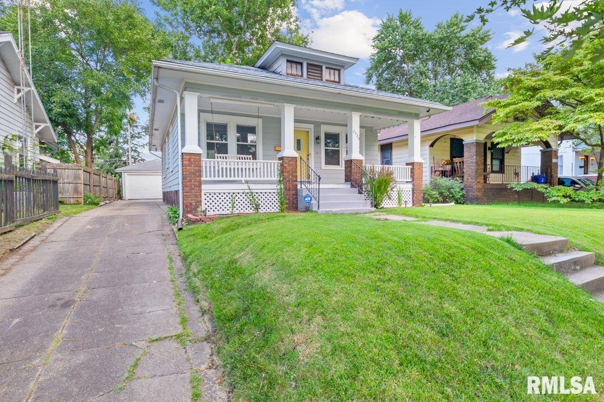 2520 South 10th Street Springfield, IL 62703 - Photo 3 of 44