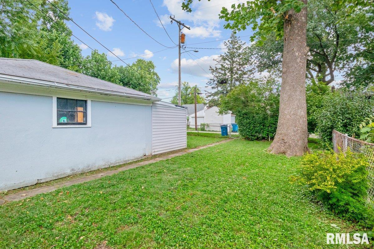 2520 South 10th Street Springfield, IL 62703 - Photo 41 of 44