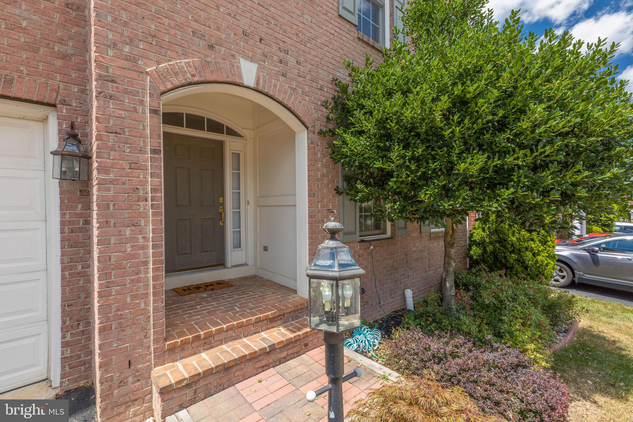 9528 Parsonage Lane Lorton, VA 22079 - Photo 4 of 62