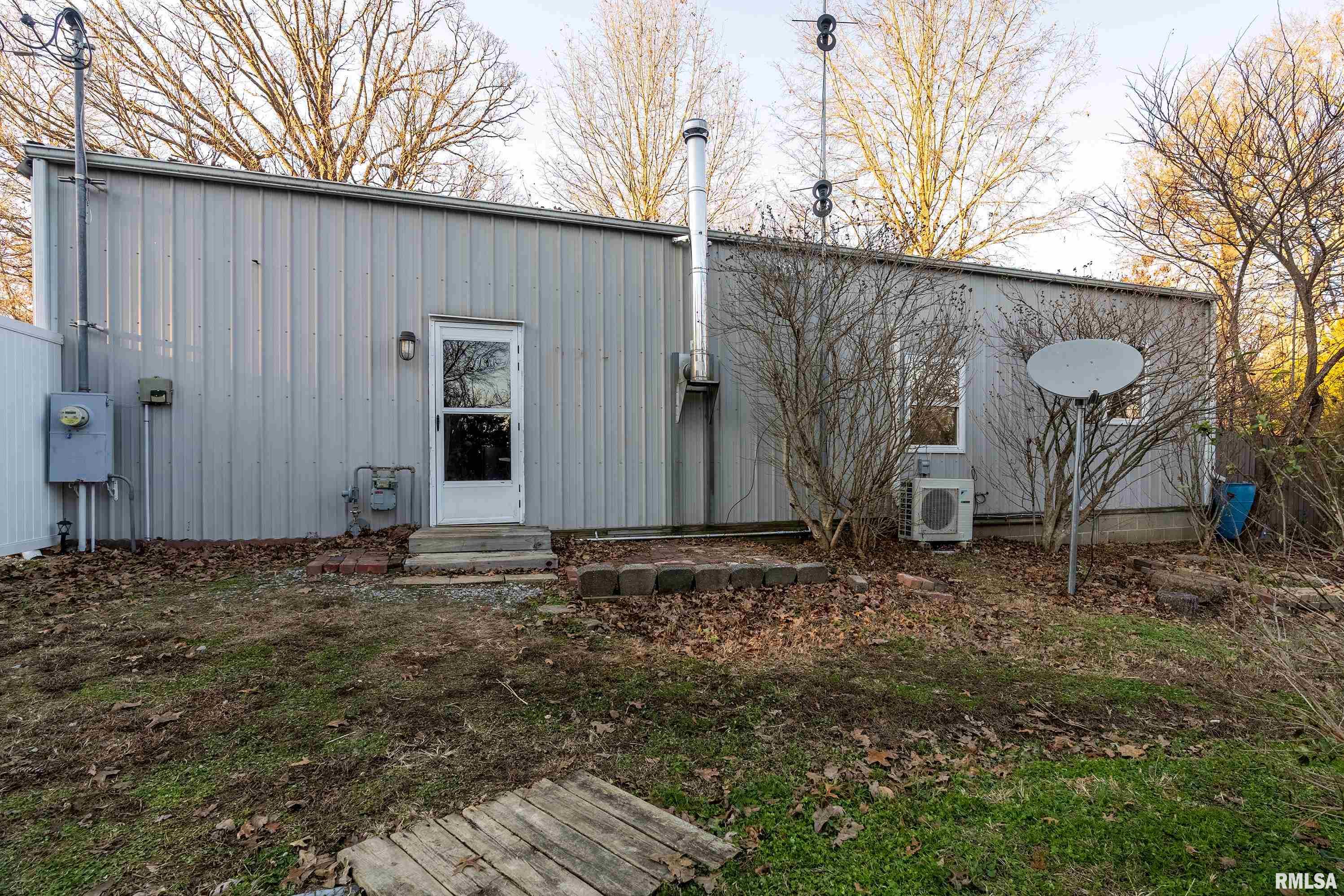 308 South Spillertown Road Marion, IL 62959 - Photo 10 of 39 Gallery Image 10
